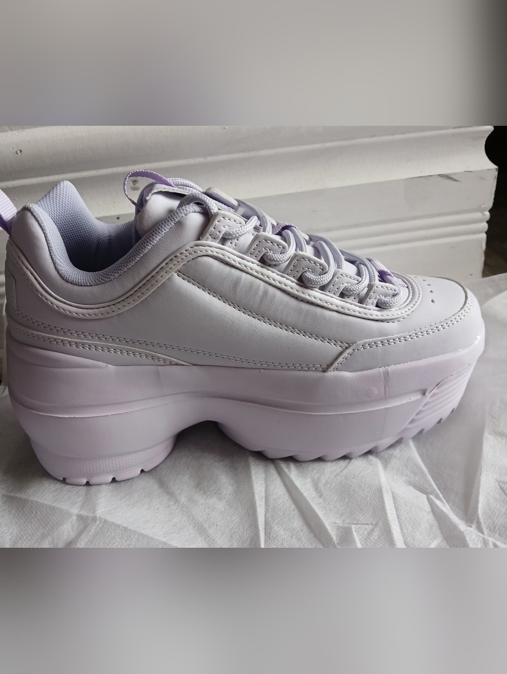 Platform Lace-Up Sneaker in Light Lavender